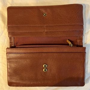 FOSSIL Women’s Brown Leather Wallet